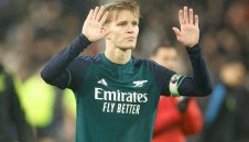 Арсенал излиза срещу Ливърпул с нови екипи