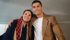 Майката на Роналдо е с рак, бори се за живота си 