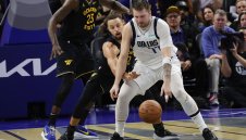 Още не е ясно кога ще се върне суперзвезда на НБА