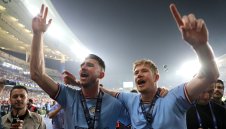 Ман Сити праща Лапорт при Роналдо