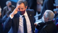 Бивш бос на Барса: Посрещнаха ме с вазелин в затвора