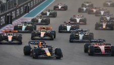 Сезонът във Формула 1 е тук, но кои са основните въпроси преди него?