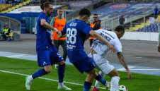 Нидерландци купуват звезда на Левски?