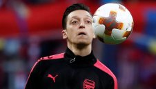 Йозил няма да играе повече този сезон
