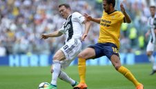 ОФИЦИАЛНО: Бек на Ювентус подписа с Арсенал