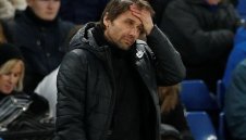 Конте отказа да се оправдава