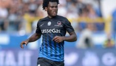 Челси и Евертън се "хващат за гушите" за Франк Кеси