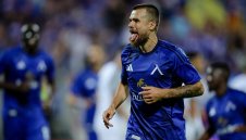 Левски сгъна Монтана на 5, Вуцов пак спаси дузпа