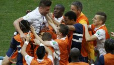 Франция унищожи Швейцария