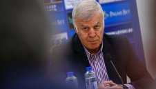 Защо Сираков мълчи за пропуснатите ползи на Левски?