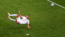 Челси прати запитване за Сергей