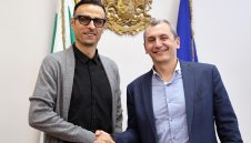Димитър Бербатов обясни за пистолета 