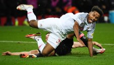 Барса цака Байерн и Ливърпул за млад "бик"