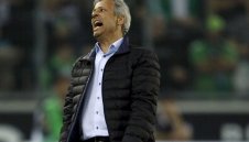 Треньорът на Гладбах хвърли оставка