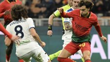 Не си намира мястото: Феликс се връща в Бенфика?