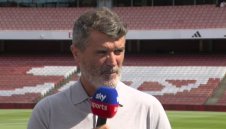 Фен на Арсенал нападна Рой Кийн