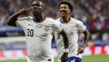 САЩ разгроми Парагвай с 4:1 на Световното първенство