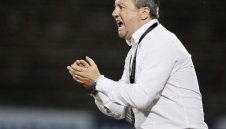 Славиша ще гледа трима изкъсо