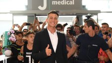 Бернардески мина успешно медицински тестове в Юве + ВИДЕО