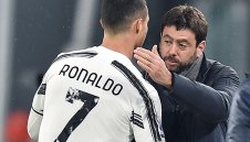 Босът на Юве видял обич в средния пръст на Конте