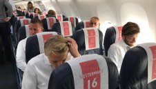 Двама защитници на Аякс аут за финала с Юнайтед + ВИДЕО