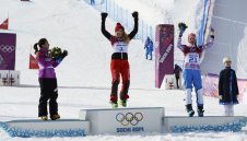 Швейцарка спечели титлата в паралелния слалом по сноуборд