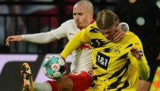 На всяка цена: Юнайтед вади оферта за Халанд