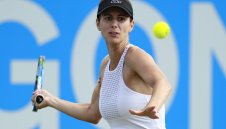 Пиронкова се изкачи с две позиции