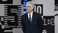 Арсен Венгер отново ще бъде треньор и ще се изправи срещу ПСЖ