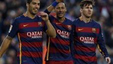 Благодарение на Суарес в Барса няма съперничество Неймар - Меси