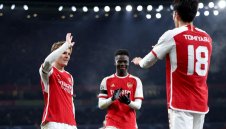 Защитник на Арсенал се разпищя от график