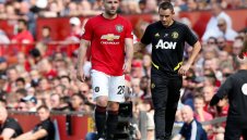 Трио на Юнайтед поднови тренировки 