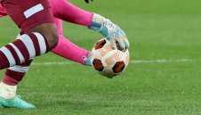 Мачовете по телевизията днес, 5 октомври