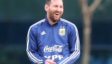 Меси: Има повече клюки за баща ми, отколкото за някои футболисти