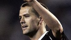 Оуен: Ериксон е виновен за картона на Руни