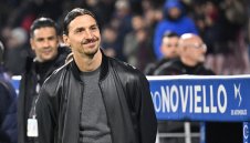 Криза в Милан? Златан се забавлява на плажа в Маями