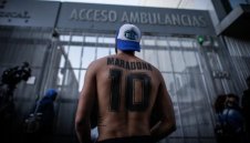 В чест на Марадона: ФИФА може да извади от употреба фланелката с №10