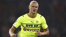 Манчестър Юнайтед вади нов коз за Холанд