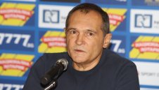 Божков не е свикнал да му се отказва, Левски отива по дяволите