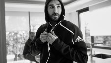 ADIDAS ATHLETICS представя най-новия суитшърт ADIDAS Z.N.E.