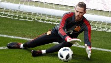 Де Хеа: Да играеш срещу Меси е изпитание