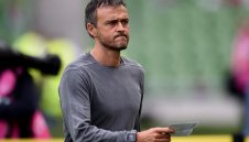 Лучо тръгва на лов за "лисици" с трима Суарес