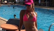 Рози за най-сексапилната ни тенисистка + СНИМКИ