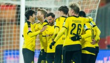 Борусия Дортмунд скри топката и на Спарта Прага