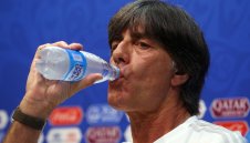 Льов: Няма да променя философията си