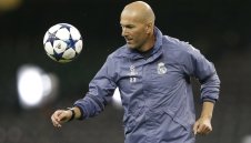 Зизу на "Бернабеу" още 3 години