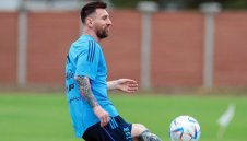 Жоан Лапорта го направи: Покани Лео Меси да се завърне в Барса