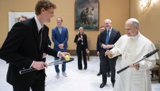 Синер за срещата с Папата: Не знаех какво да кажа