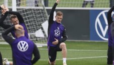 Барса се обзавежда с огромна звезда