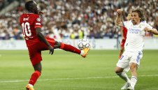 Байерн с трета оферта за Садио Мане